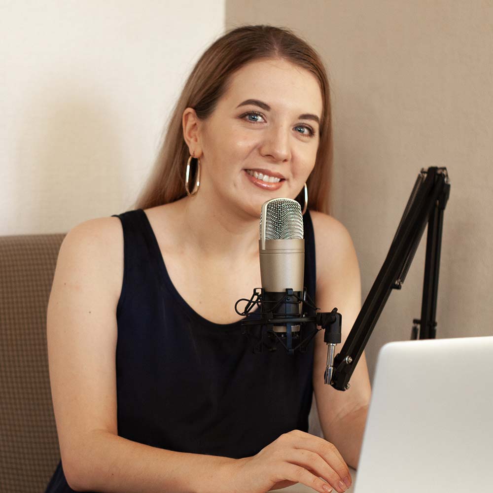 girl-works-at-a-laptop-records-a-podcast-SZL5GFA.jpg